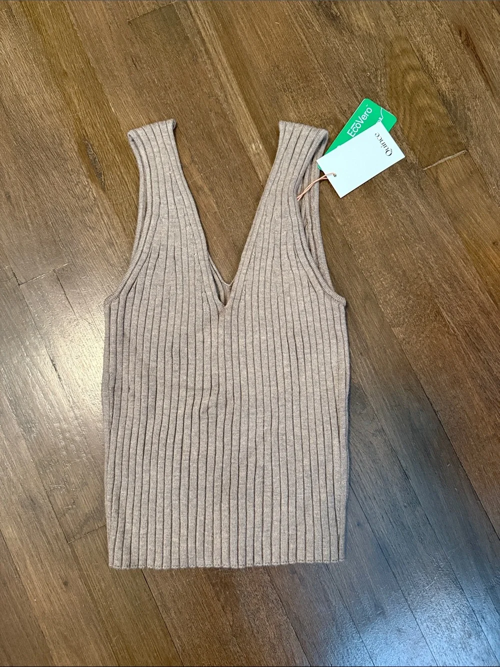 Quince Cropped ribbed Sweater Tank Ribbed V-Neck in Warm Taupe - Picture 2 of 5